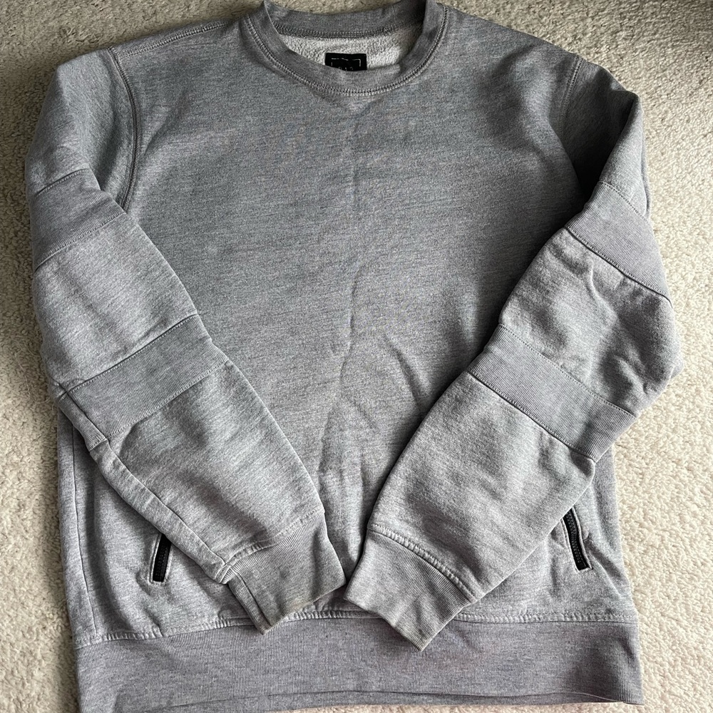 Gap sweatshirt. Good condition.